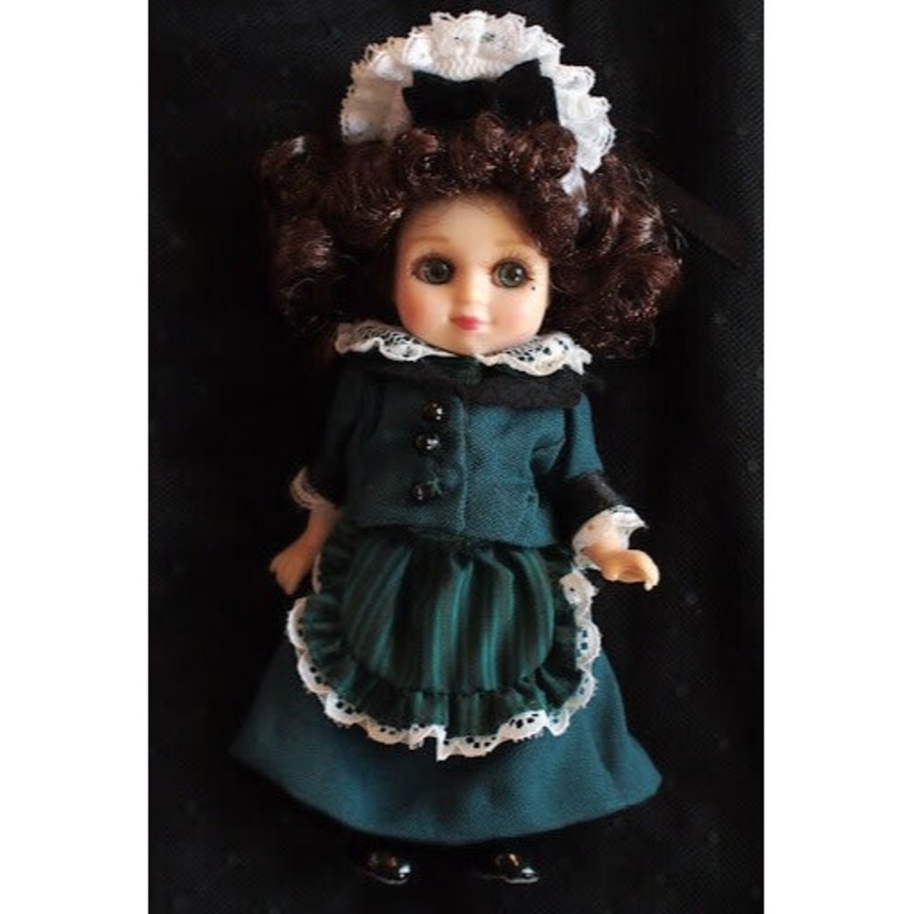 Disney HAUNTED MANSION HOSTESS COSTUME DOLL Disneyland Bitty Belle Marie LE